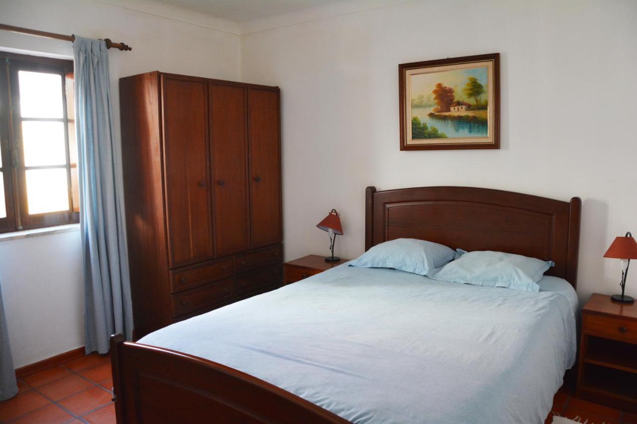 Apartamentos Cintra Do Vale ヴィラ・ノヴァ・デ・ミルフォンテス エクステリア 写真